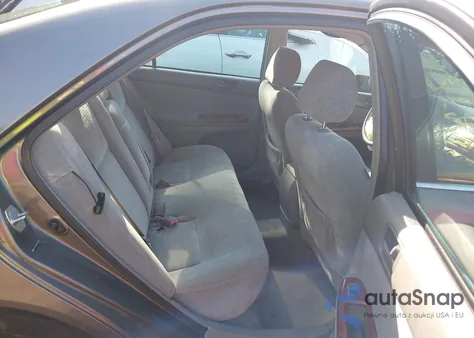 2004 Toyota Camry Le V6 from USA, damaged, VIN 4T1BF30KX4U570740